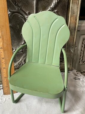 Vintage dollhouse furniture
